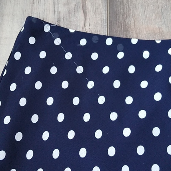 CHAPS BLUE WITH WHITE POLKA DOT SKIRT - Picture 4 of 7